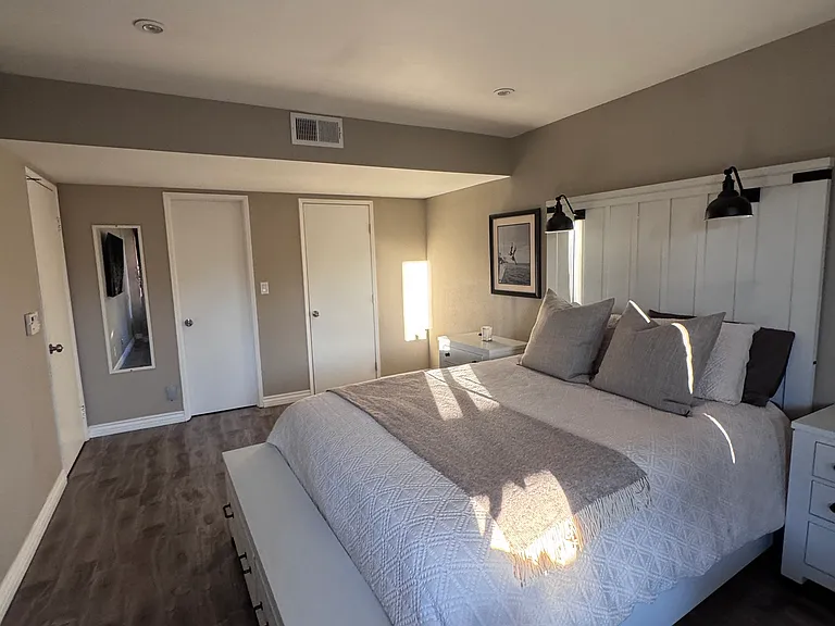 22100 Burbank Blvd #333D — Photo 3