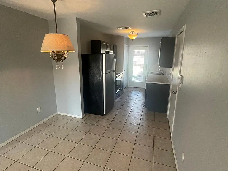 18604 Piedra Dr — Photo 5