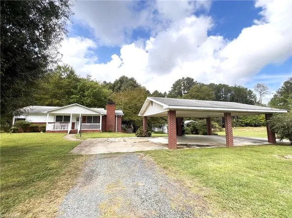4286 Ellisboro Rd, Stokesdale, NC 27357