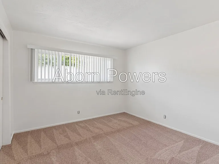 6 Riverside Blvd — Photo 11