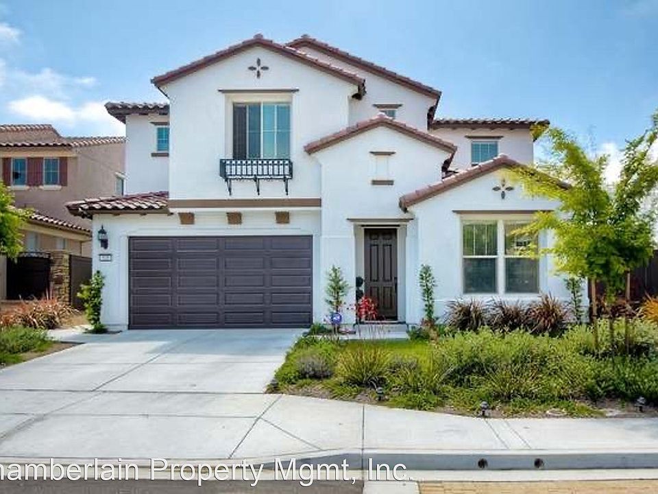 1st image of 529 Cota Ln