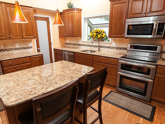 5th image of 12600 Millbank Way