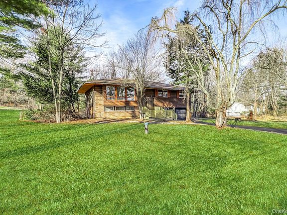 2nd image of 3 Camp Hill Road