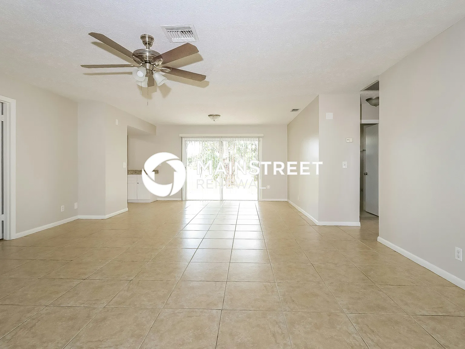890 SW Dalton Ave — Photo 4