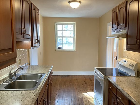 Breakfast nook