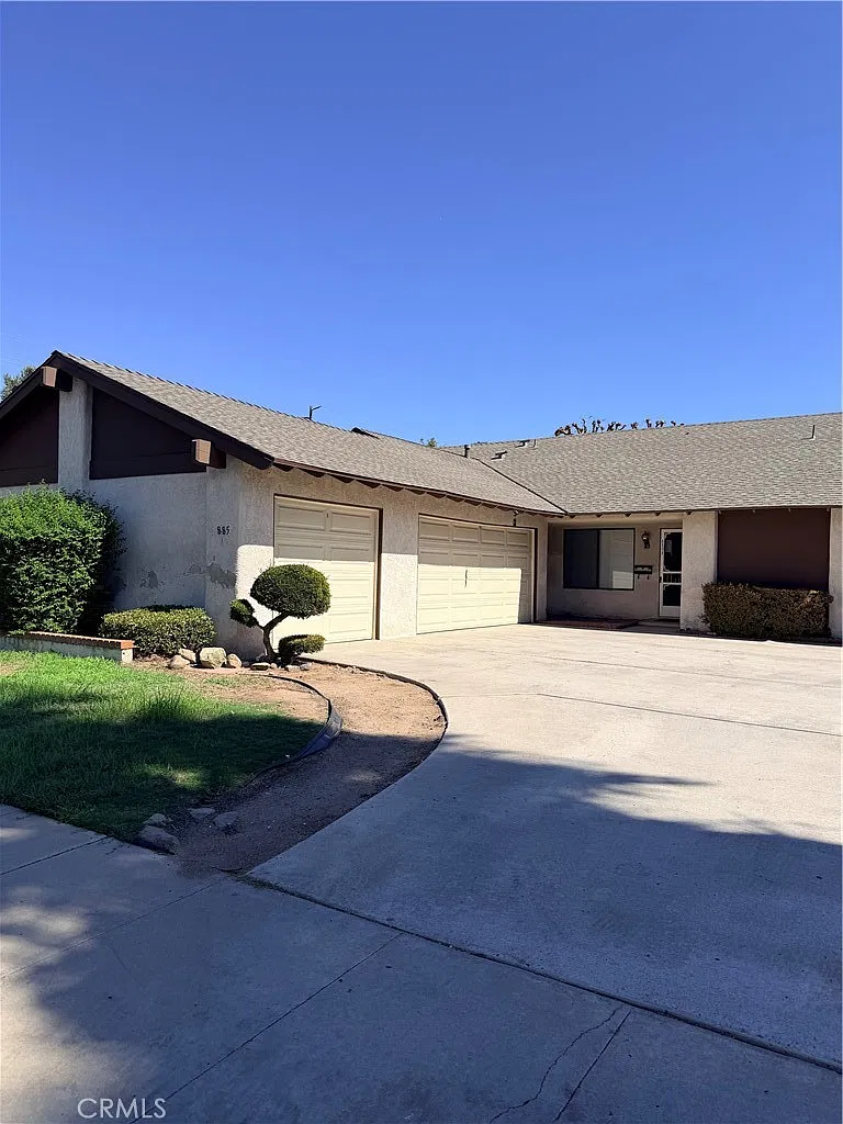 2 bed, 835 sqft, $2,800 — Photo 1