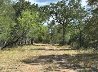 650 Coastal Ln, Luling, TX 78648