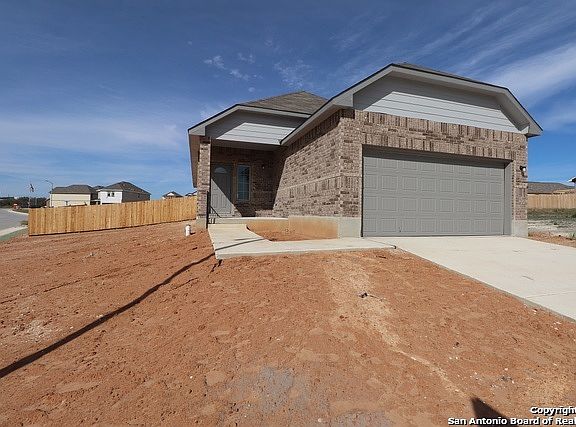 2nd image of 109 Javelina Hl