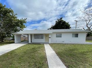 1420 9th St, Lake Park, FL 33401