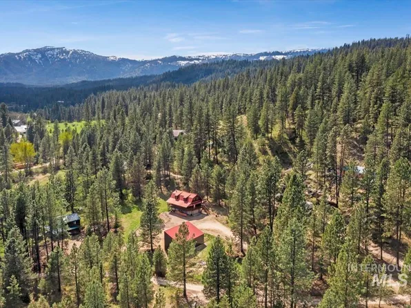 15 Crossbow Rd, Garden Valley, ID 83622
