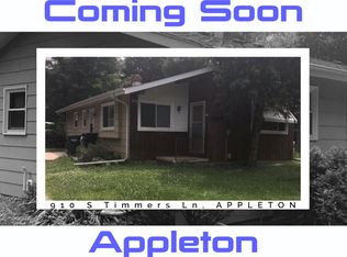 910 S Timmers Ln, Appleton, WI 54914
