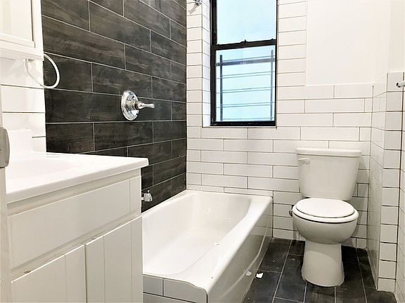 3rd image of 2290 Andrews Ave APT 5C