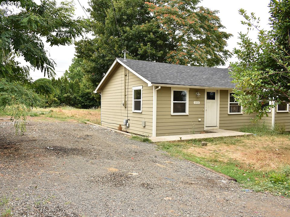 2nd image of 1935 NE 155th Ave