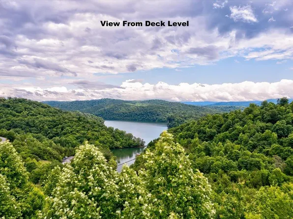 714 Whistle Valley Rd, New Tazewell, TN 37825