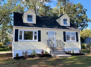 25 Laurelton Rd, Parsippany, NJ 07054