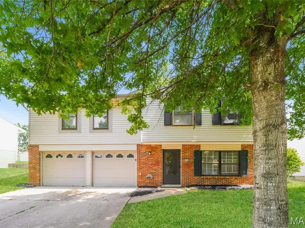 3124 Pinebrook Dr, Arnold, MO 63010