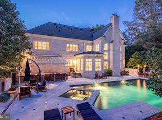 8913 Gallant Green Dr, Mc Lean, VA 22102