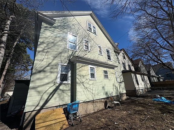 5th image of 7 Riverbank Pl