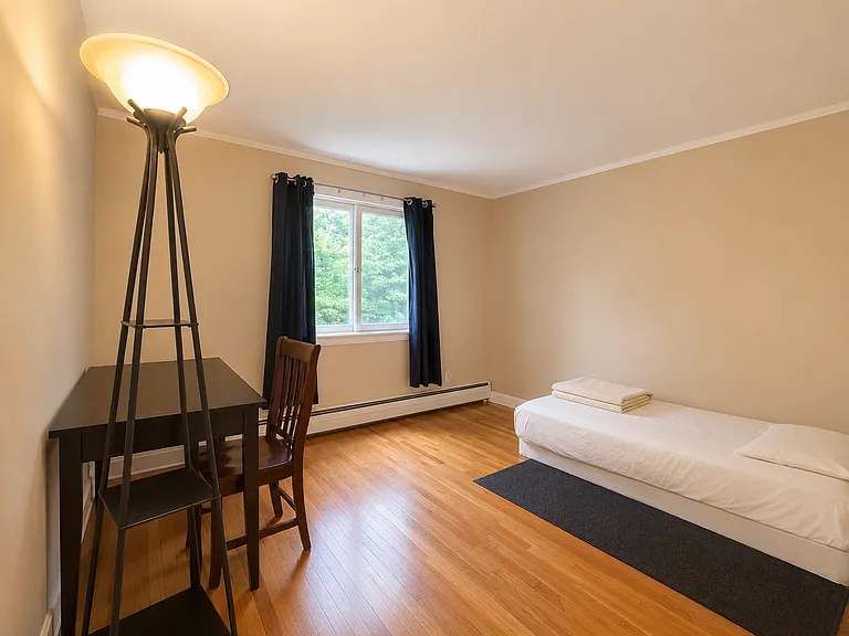 53 Lionel Ave #F — Photo 7