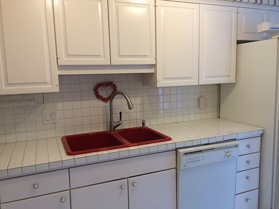 4th image of 5230 Lake Shore Dr #1