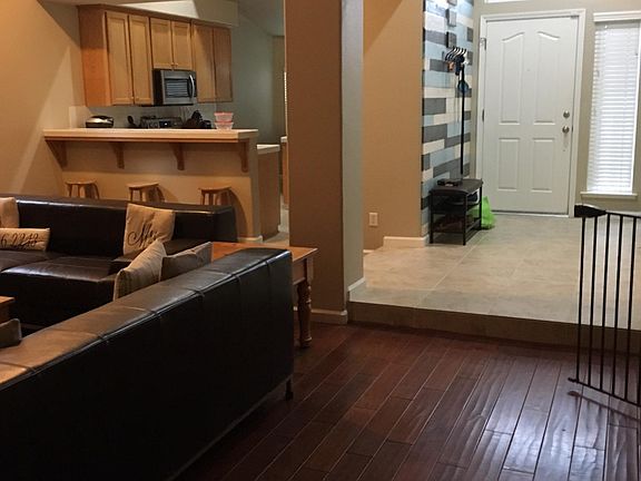 5th image of 2620 E Plymouth Way