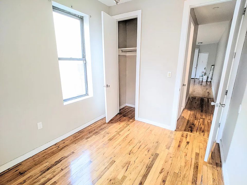 2nd image of 1306 Saint Johns Pl APT 1A
