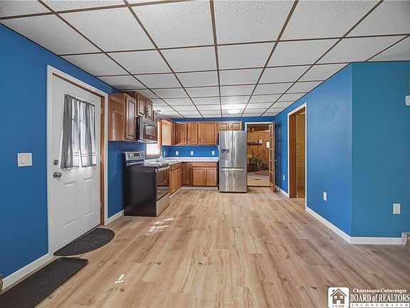 5th image of 2754 Burton Rd