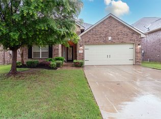 4825 Lazy Oaks St, Fort Worth, TX 76244