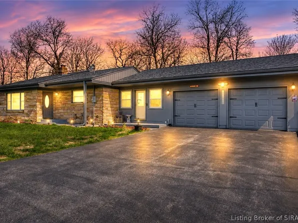 800 N Blue River Road, Pekin, IN 47165