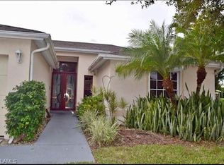 10143 Stern Cir, Naples, FL 34109