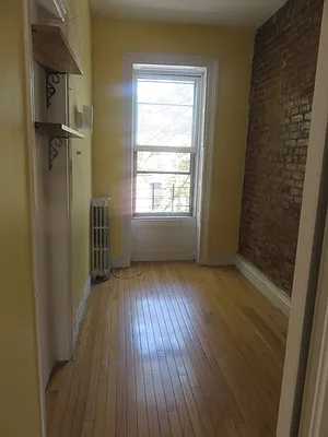 Rented by Space Real Estate | media 10