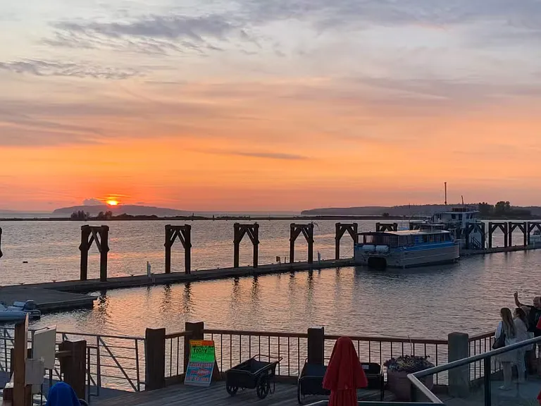 Nearby Everett Marina