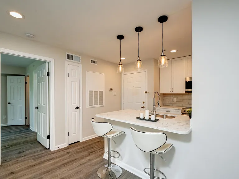 2227-3315 Wyndham Cir #2227 — Photo 7