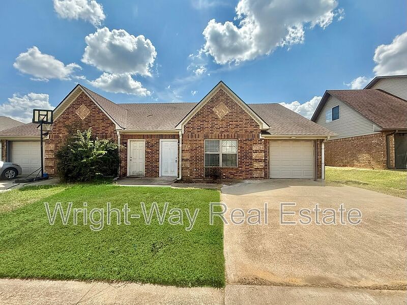 1st image of 339 Princess Pl