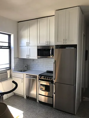 Rented by Sky Management | media 27