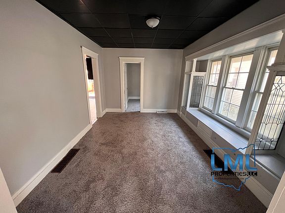 3rd image of 3401 W 45th St