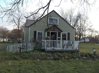 911 W Hackley Ave, Muskegon, MI 49441