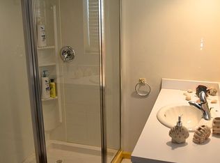 9S705 Sunrise Ave, Willowbrook, IL 60527