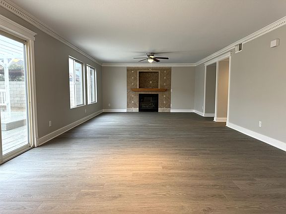 5th image of 1534 W Avenue H4