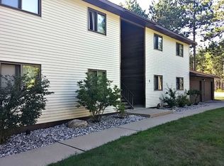 1655 Pyle Dr APT 1A, Kingsford, MI 49802