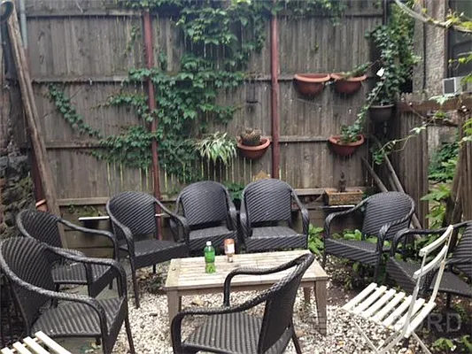 Rented by Oxford Property Group | media 11