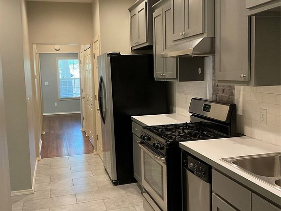 5th image of 1226 S Quincy Ave