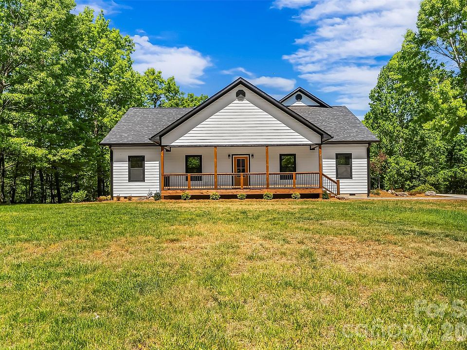 1st image of 438 Plantation Dr
