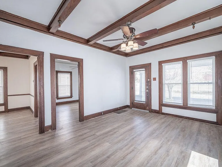 225 N Rutan Ave — Photo 5