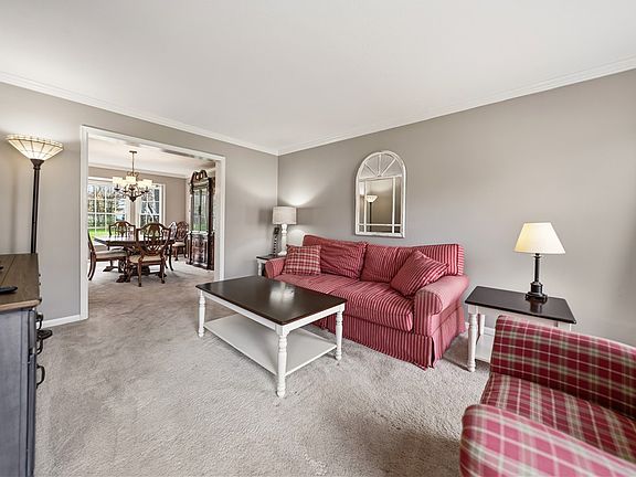 5th image of 3460 Woodlands Cir