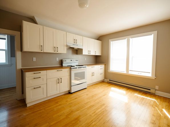 819 N 9th Ave E #2