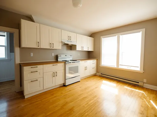 819 N 9th Ave E #2, Duluth, MN 55805
