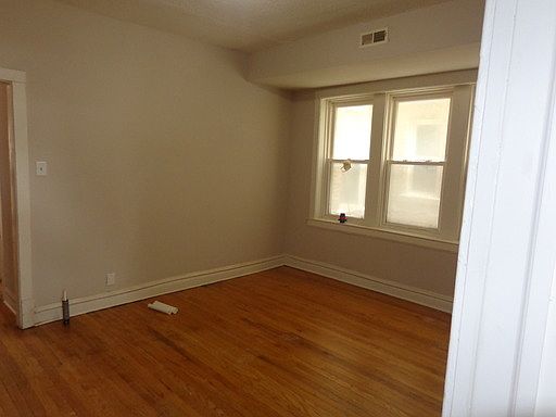 3rd image of 1125 N Christiana Ave APT 2