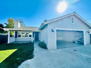 532 Vine St, Oak View, CA 93022