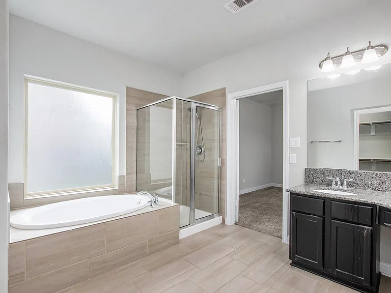 18911 Cypress Bay Dr — Photo 12